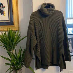 ACNE KNIT SWEATER SIZE SMALL